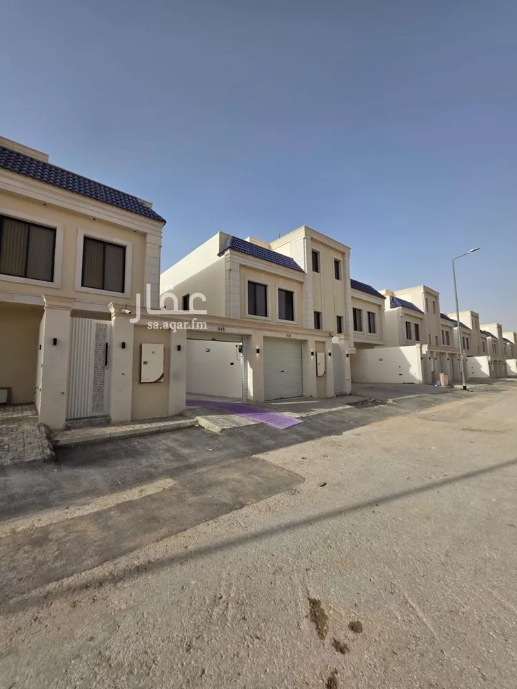 دور للبيع في شارع أبي عبدالله الصقلي, حي عكاظ, مدينة الرياض, منطقة الرياض صورة 2