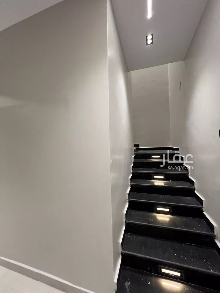 Villa for Sale in Riyadh Tuwaiq 15
