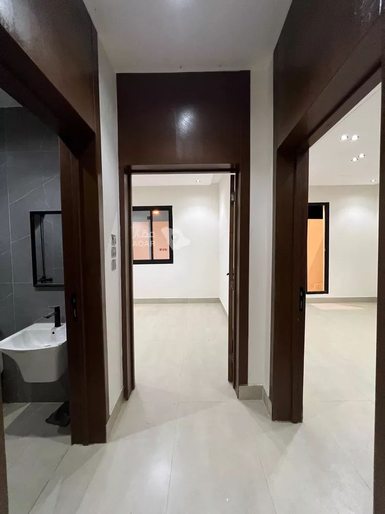 Villa for Sale in Riyadh Tuwaiq 16