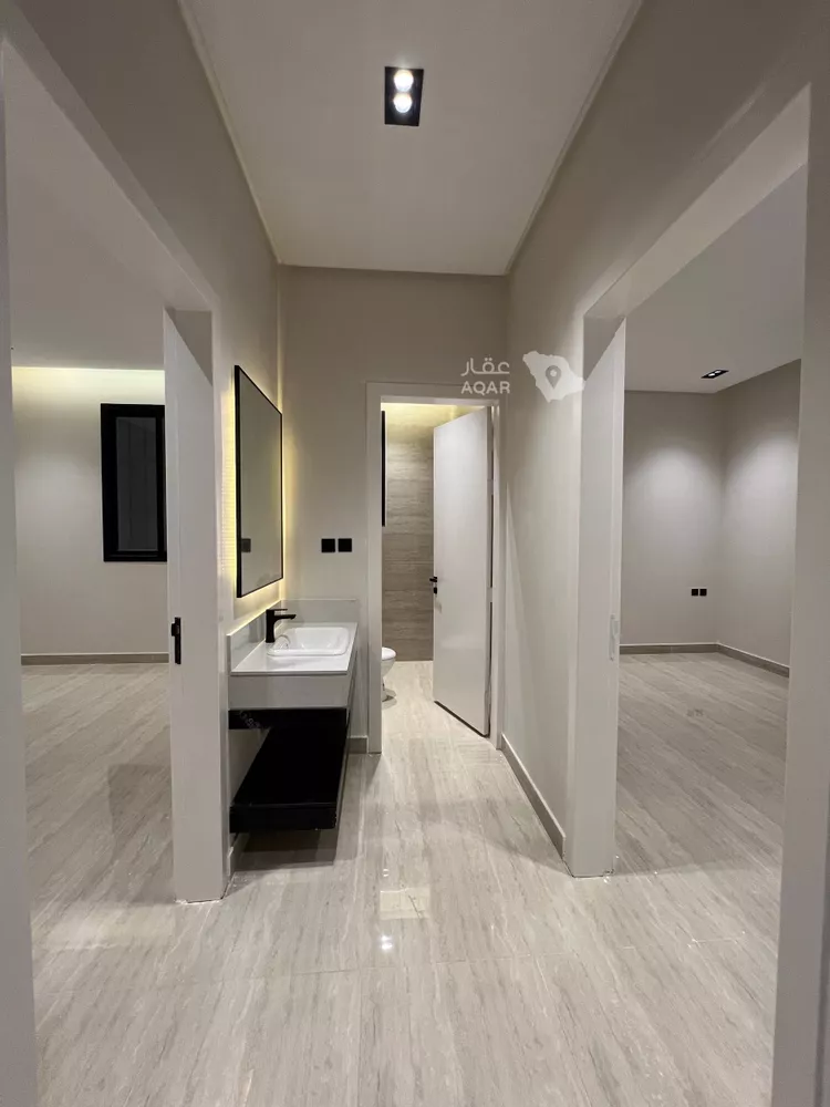 Villa for Sale in Riyadh Tuwaiq 14