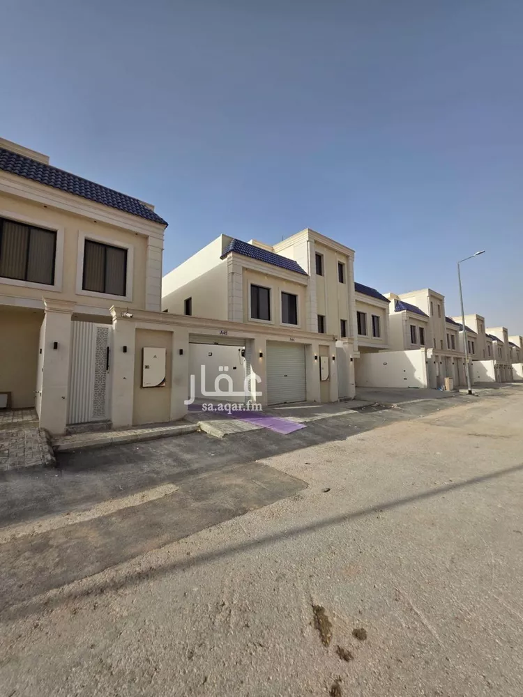 دور للبيع في شارع مصطفى عبدالرزاق, حي عكاظ, مدينة الرياض, منطقة الرياض صورة 2