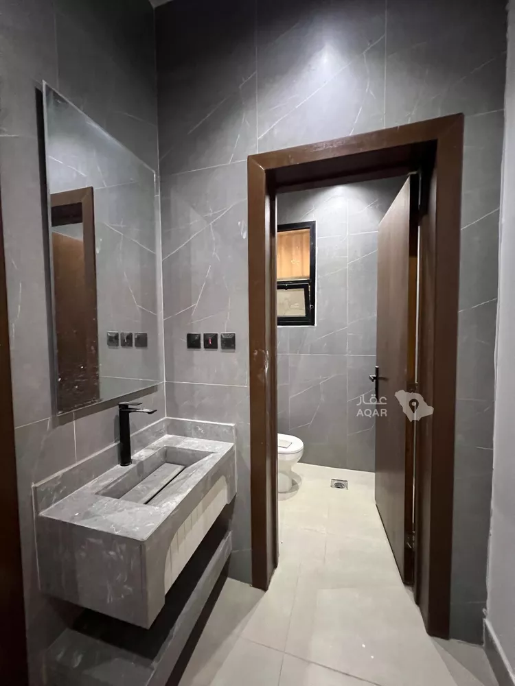 Villa for Sale in Riyadh Tuwaiq 6