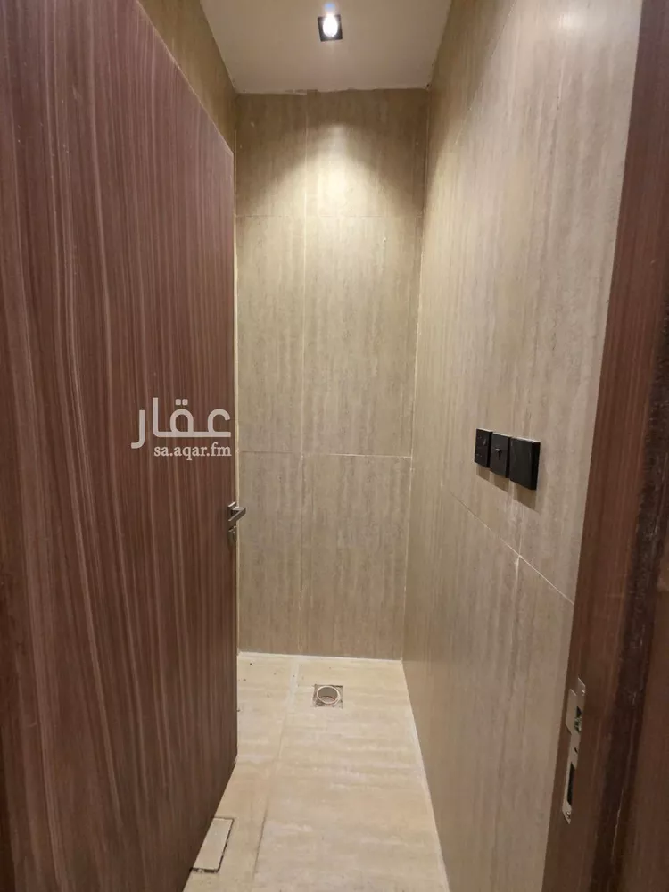 دور للبيع في شارع محمد الهواري, حي بدر, مدينة الرياض, منطقة الرياض 7