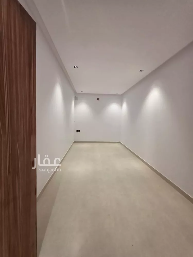 دور للبيع في شارع محمد الهواري, حي بدر, مدينة الرياض, منطقة الرياض صورة 3
