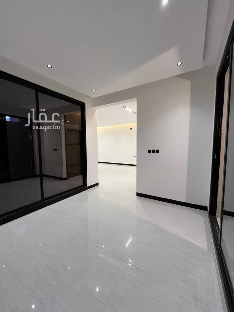 Villa for Sale in Riyadh Al Mahdiyah 10