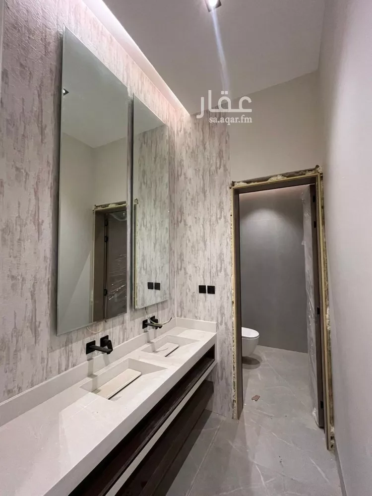 Villa for Sale in Riyadh Al Mahdiyah 14