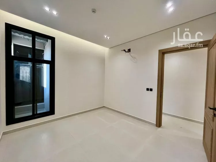 شقة للبيع في شارع عمر بن يوسف المقرئ, حي المهدية, مدينة الرياض, منطقة الرياض 18