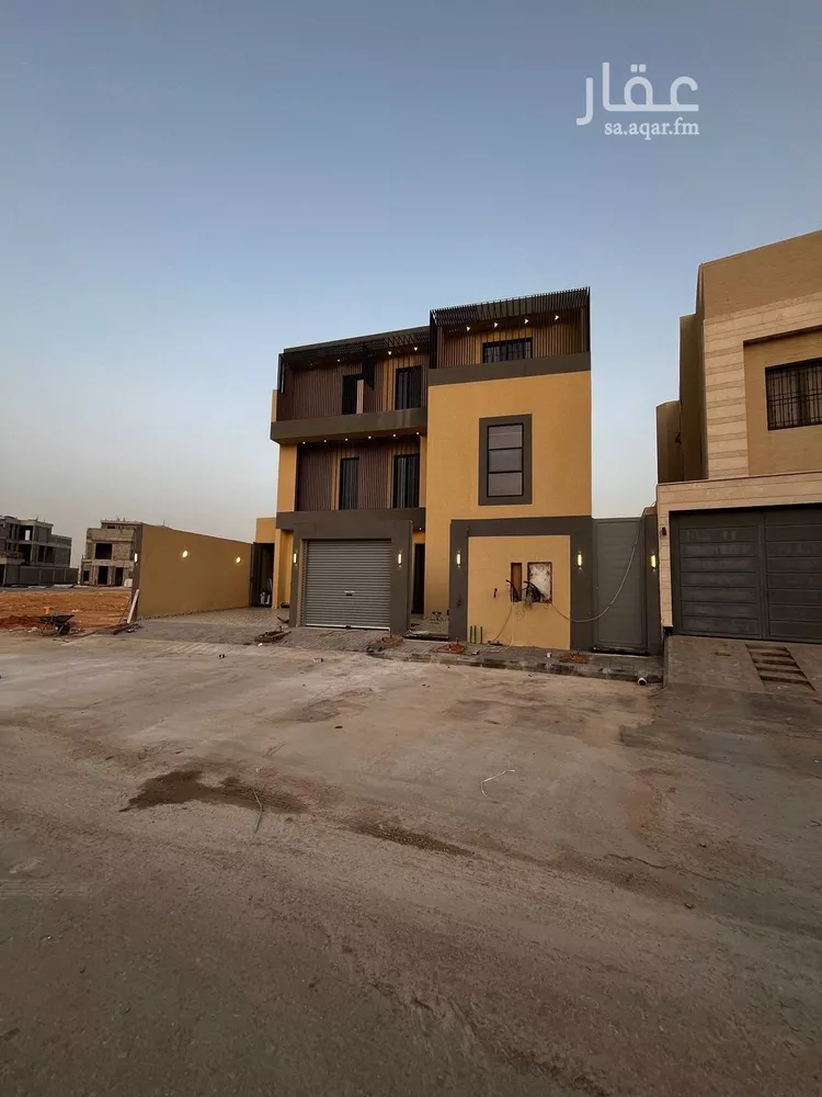 فيلا للبيع في شارع إسماعيل بن أبي الغنائم, حي المهدية, مدينة الرياض, منطقة الرياض صورة 3