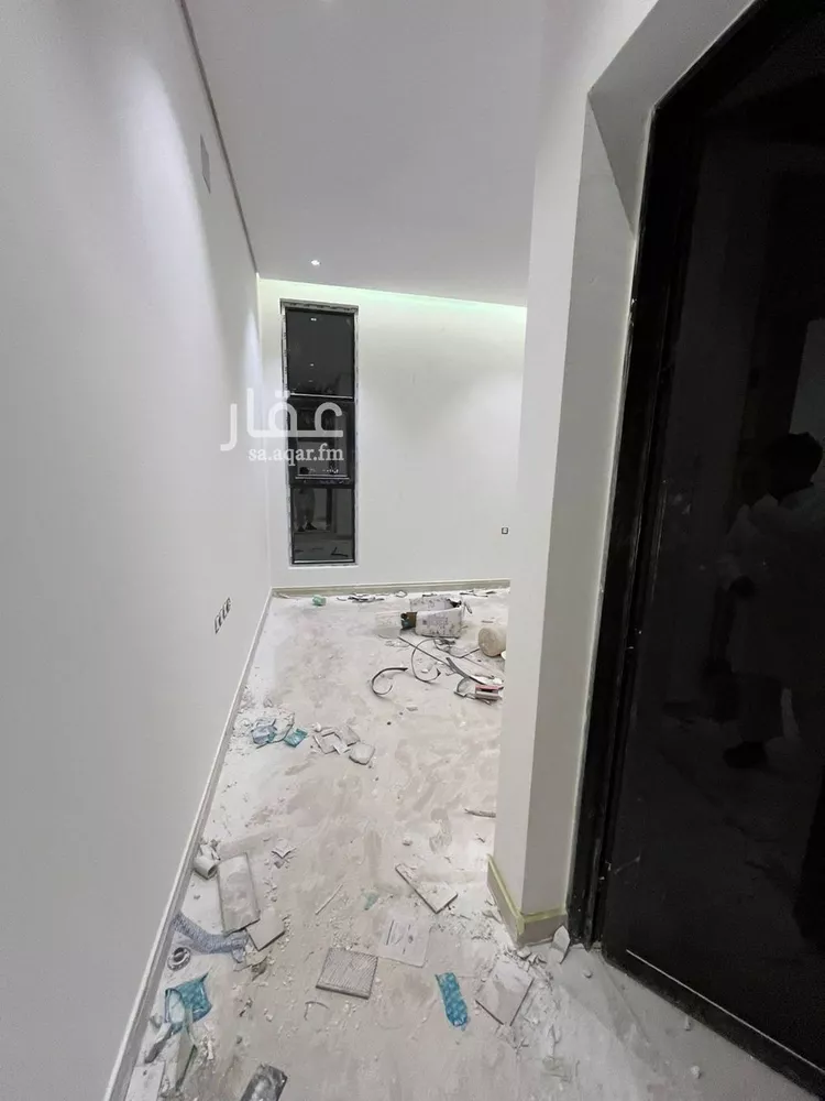 فيلا للبيع في شارع إسماعيل بن أبي الغنائم, حي المهدية, مدينة الرياض, منطقة الرياض صورة 2