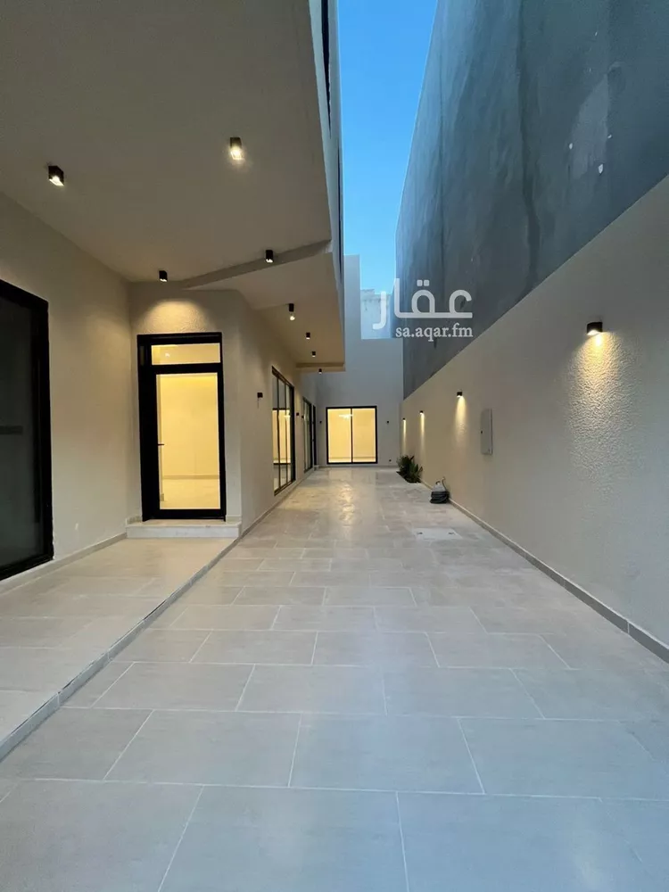 فيلا للبيع في شارع محمد بن أحمد الفاسي, حي المهدية, مدينة الرياض, منطقة الرياض صورة 5