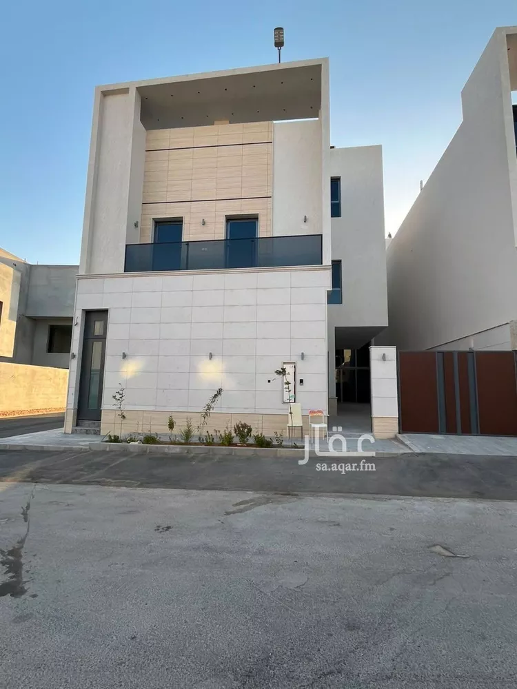 Villa for Sale in Riyadh Al Mahdiyah صورة 2