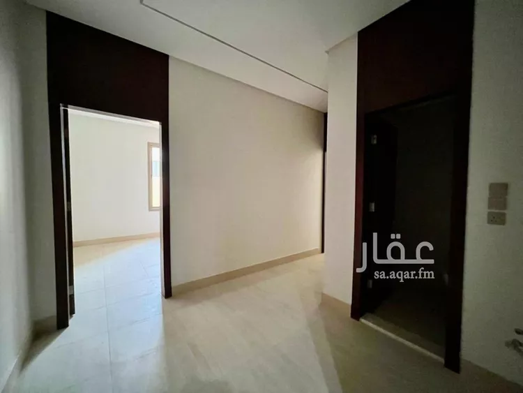فيلا للبيع في شارع حسن الفخري, حي المهدية, مدينة الرياض, منطقة الرياض صورة 5