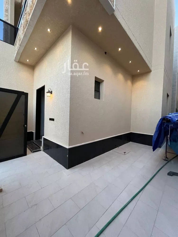 فيلا للبيع في شارع ابن سحيم, حي المهدية, مدينة الرياض, منطقة الرياض 10
