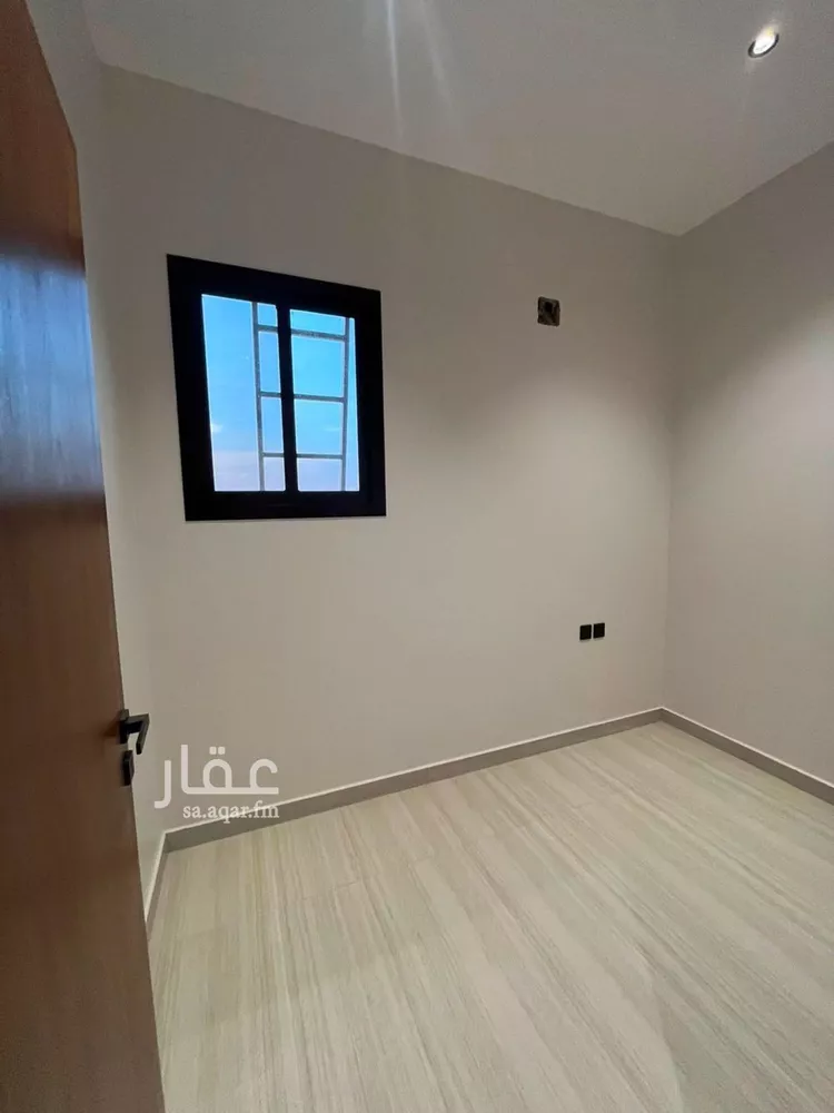 فيلا للبيع في شارع تقى الدين التميمى, حي المهدية, مدينة الرياض, منطقة الرياض 28
