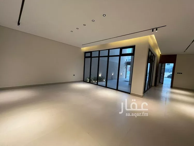 فيلا للبيع في شارع أبي الشيخ الأصبهاني, حي المهدية, مدينة الرياض, منطقة الرياض 9