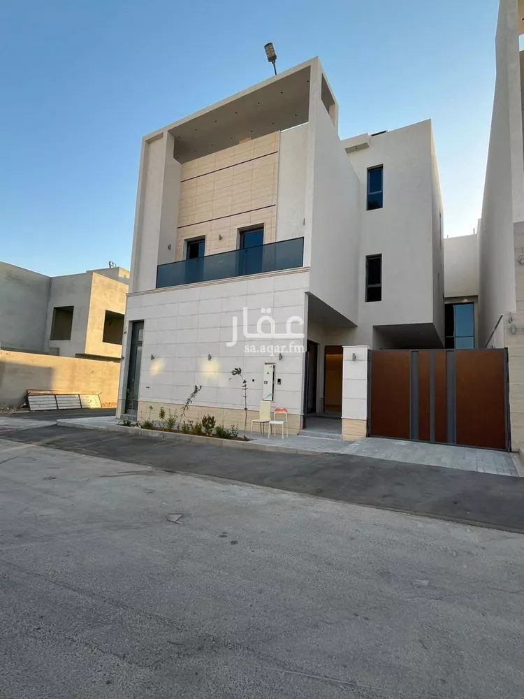 فيلا للبيع في شارع إبراهيم بن عمر الدميري, حي المهدية, مدينة الرياض, منطقة الرياض