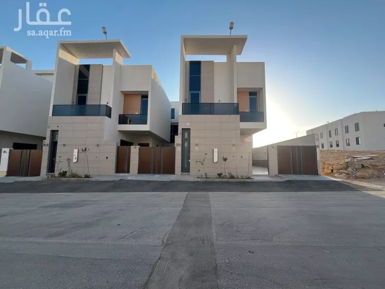 Villa for Sale in Riyadh Al Mahdiyah صورة 3