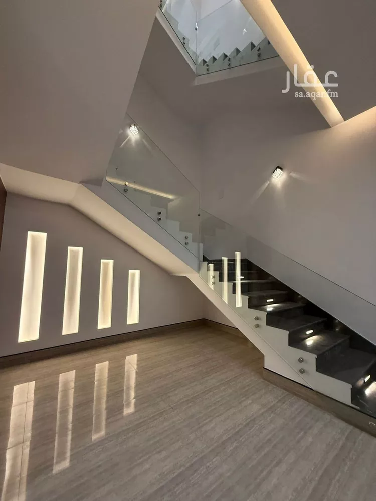 فيلا للبيع في شارع أبي الحسن الأسفرائيني, حي المهدية, مدينة الرياض, منطقة الرياض صورة 5