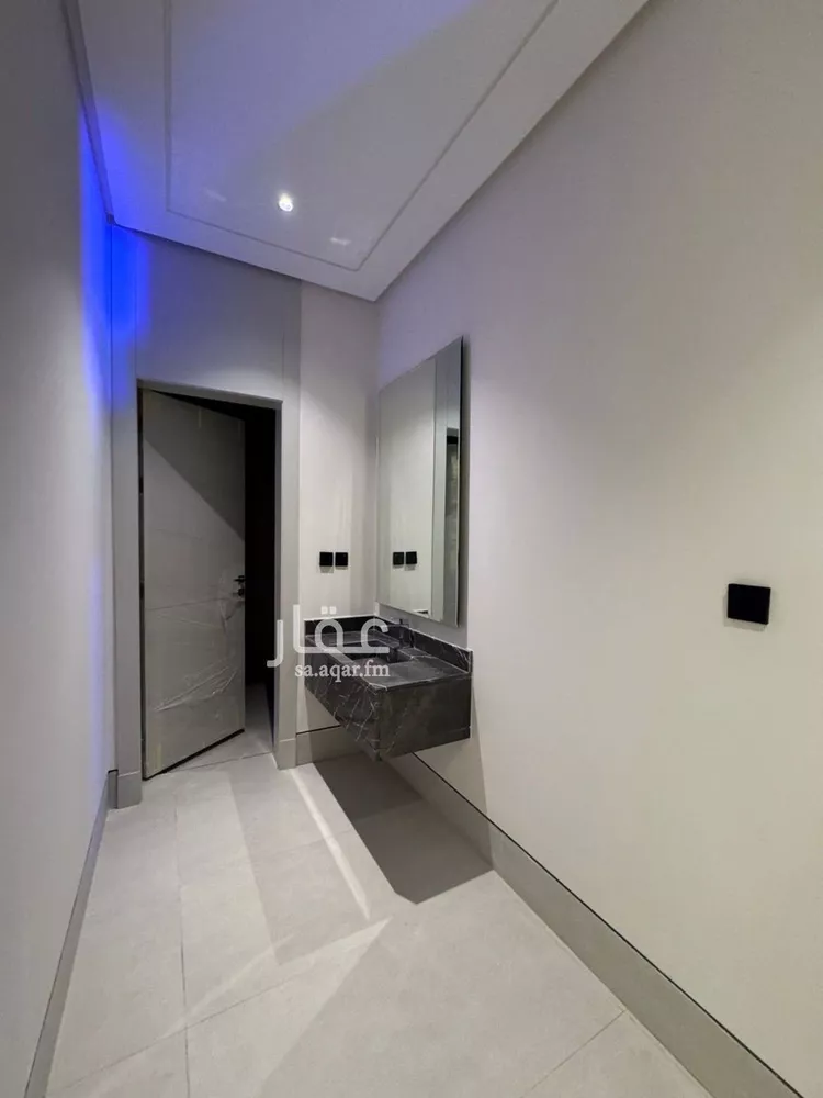 فيلا للبيع في شارع أحمد بن محمد الجزري, حي النرجس, مدينة الرياض, منطقة الرياض صورة 3