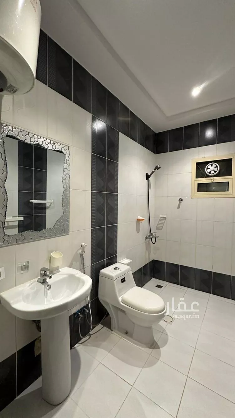 شقة للإيجار في شارع الأمير عبدالله بن سعود بن عبدالله صنيت, حي الصحافة, مدينة الرياض, منطقة الرياض صورة 5