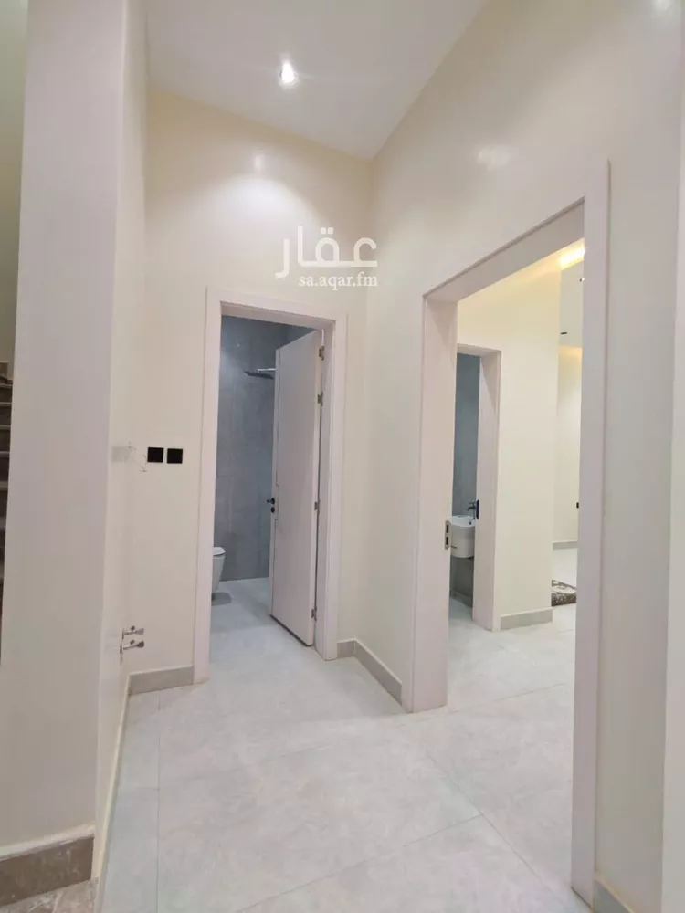 فيلا للبيع في شارع إبراهيم بن حسين, حي الرمال, مدينة الرياض, منطقة الرياض 7