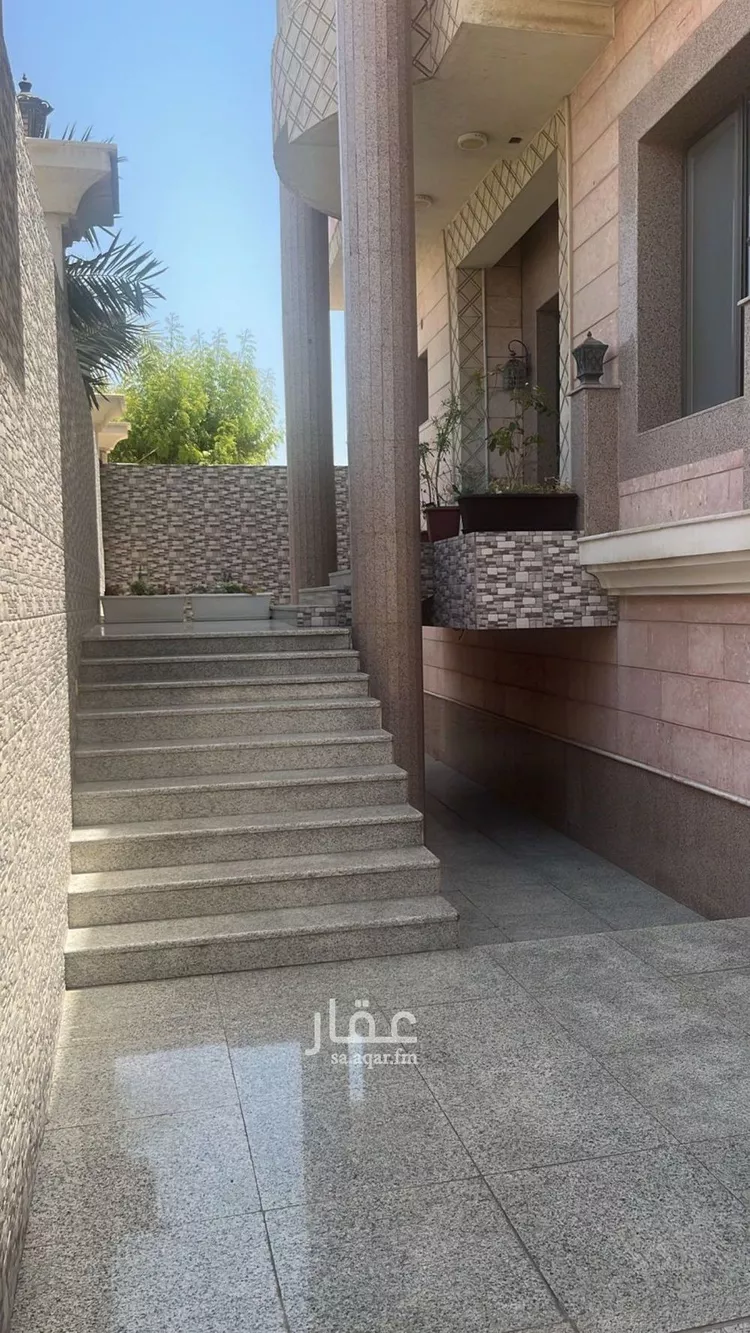 فيلا للبيع في شارع الخبيري بن النعمان, حي التحلية, مدينة الخبر, المنطقة الشرقية 7