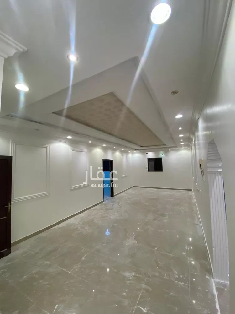 فيلا للبيع في شارع الدفاع, حي إشبيلية, مدينة الرياض, منطقة الرياض 7