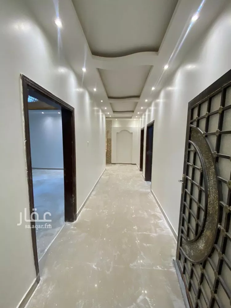 فيلا للبيع في شارع الدفاع, حي إشبيلية, مدينة الرياض, منطقة الرياض 6