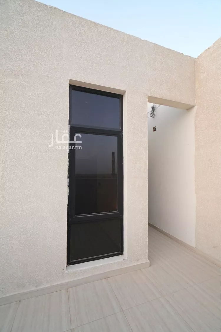 فيلا للبيع في شارع عبدالفتاح راوه, حي الرمال, مدينة الرياض, منطقة الرياض 8