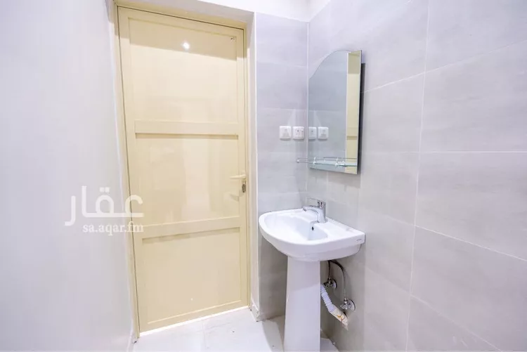 فيلا للإيجار في شارع رقم 393, حي المونسية, مدينة الرياض, منطقة الرياض 18