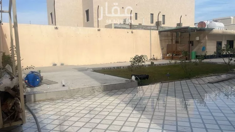 فيلا للبيع في شارع الخبيري بن النعمان, حي التحلية, مدينة الخبر, المنطقة الشرقية 6