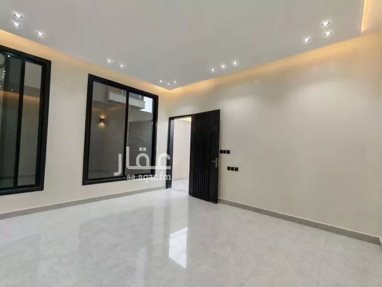 فيلا للبيع في شارع إبراهيم بن حسين, حي الرمال, مدينة الرياض, منطقة الرياض 9