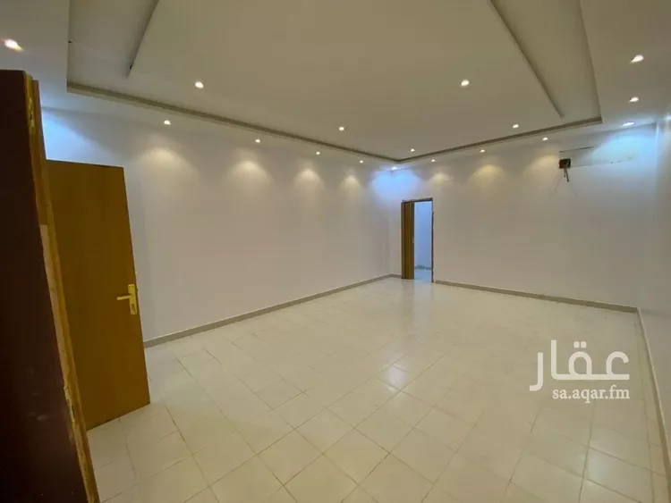 فيلا للبيع في شارع صافي النحوي, حي الرمال, مدينة الرياض, منطقة الرياض 8