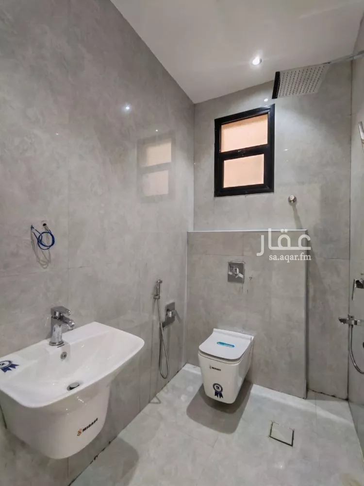Floor for Sale in Riyadh Ar Rimal 6