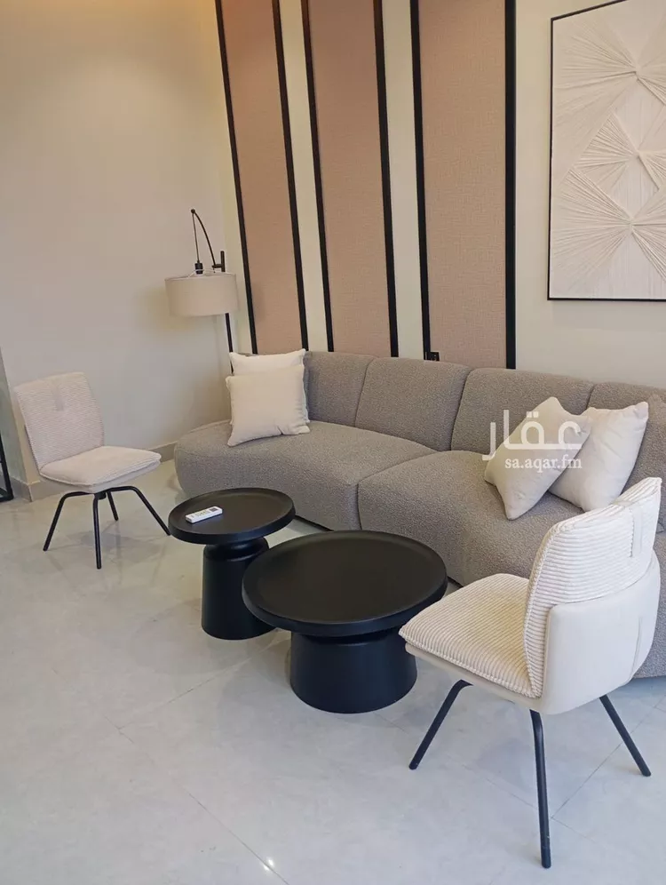 Floor for Sale in Riyadh Ar Rimal 16