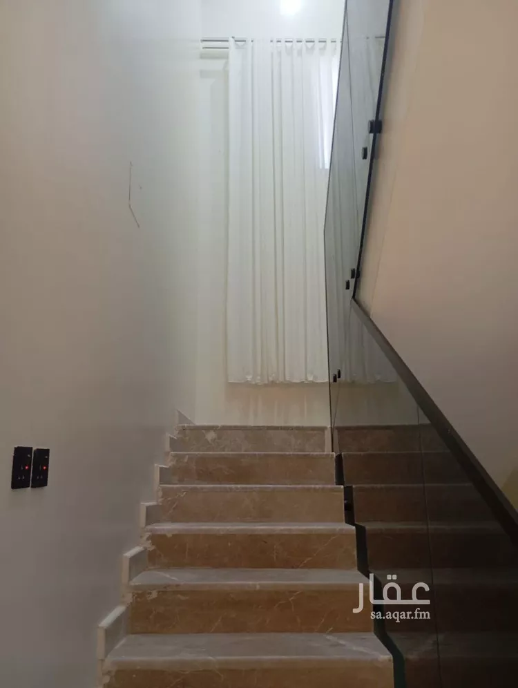 Floor for Sale in Riyadh Ar Rimal 12