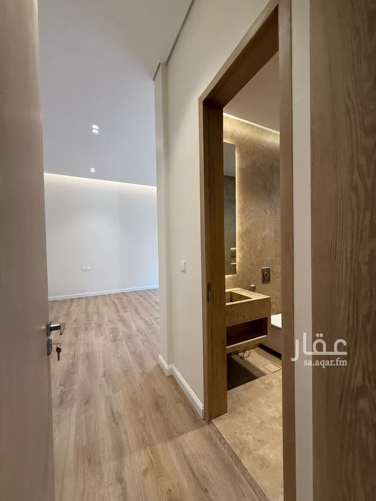 فيلا للبيع في شارع الشقيق, حي الملك سلمان, مدينة الرياض, منطقة الرياض صورة 3