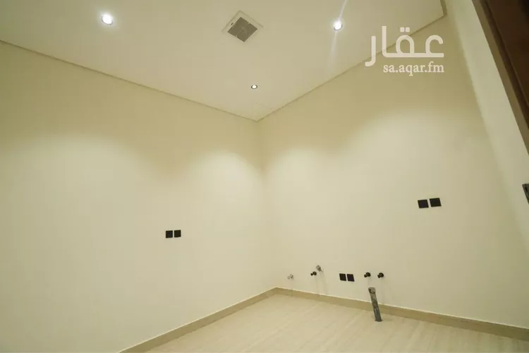 فيلا للبيع في شارع عبدالفتاح راوه, حي الرمال, مدينة الرياض, منطقة الرياض 15