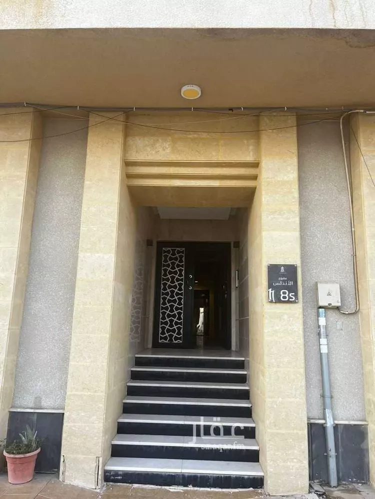 شقة للبيع في شارع الحارث بن محمد ، حي الرانوناء ، المدينة المنورة ، منطقة المدينة المنورة 1 صورة