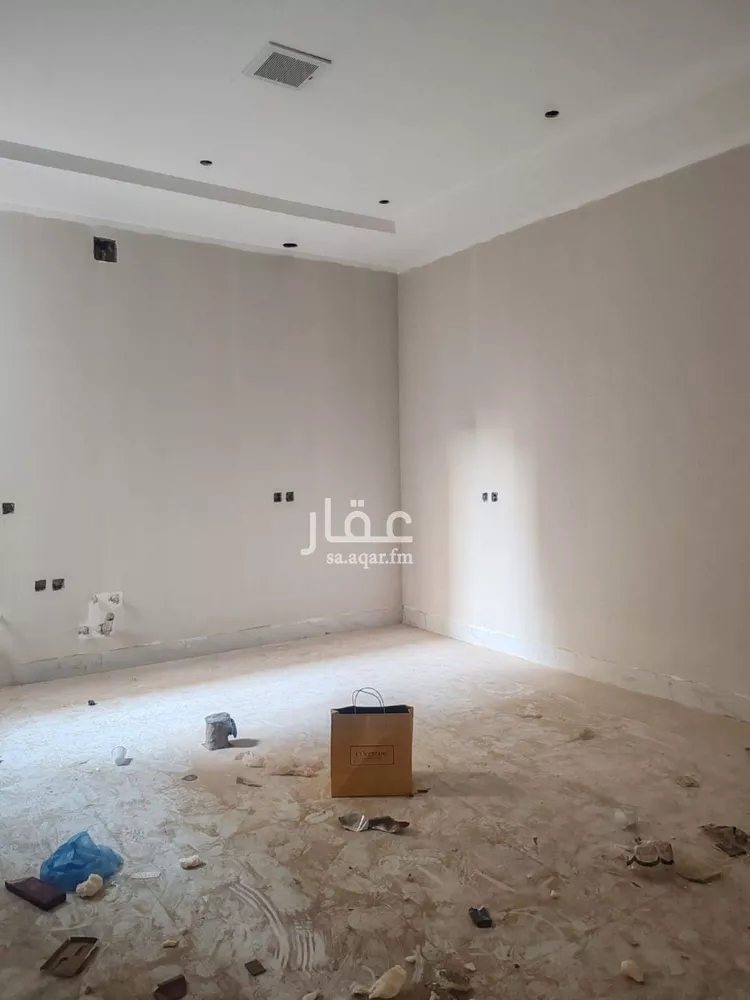 فيلا للبيع في شارع عبدالعزيز البواردي, حي الخليج, مدينة الرياض, منطقة الرياض صورة 3