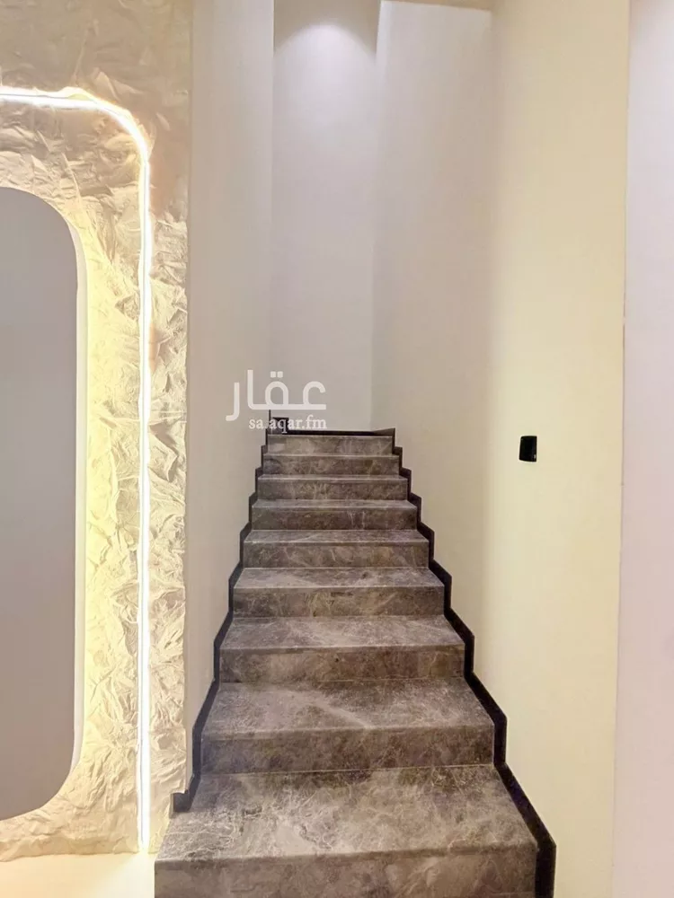 فيلا للبيع في شارع رافع بن سنان, حي النهضة, مدينة الرياض, منطقة الرياض صورة 3