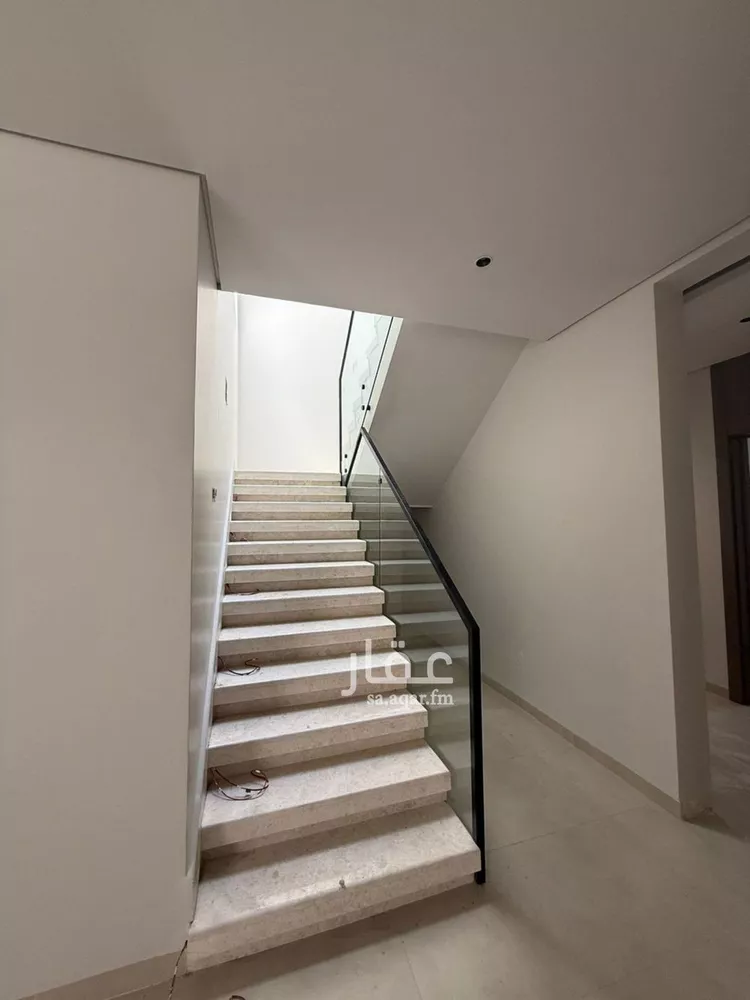 دور للبيع في شارع ابن النفيس, حي المنار, مدينة الرياض, منطقة الرياض صورة 5