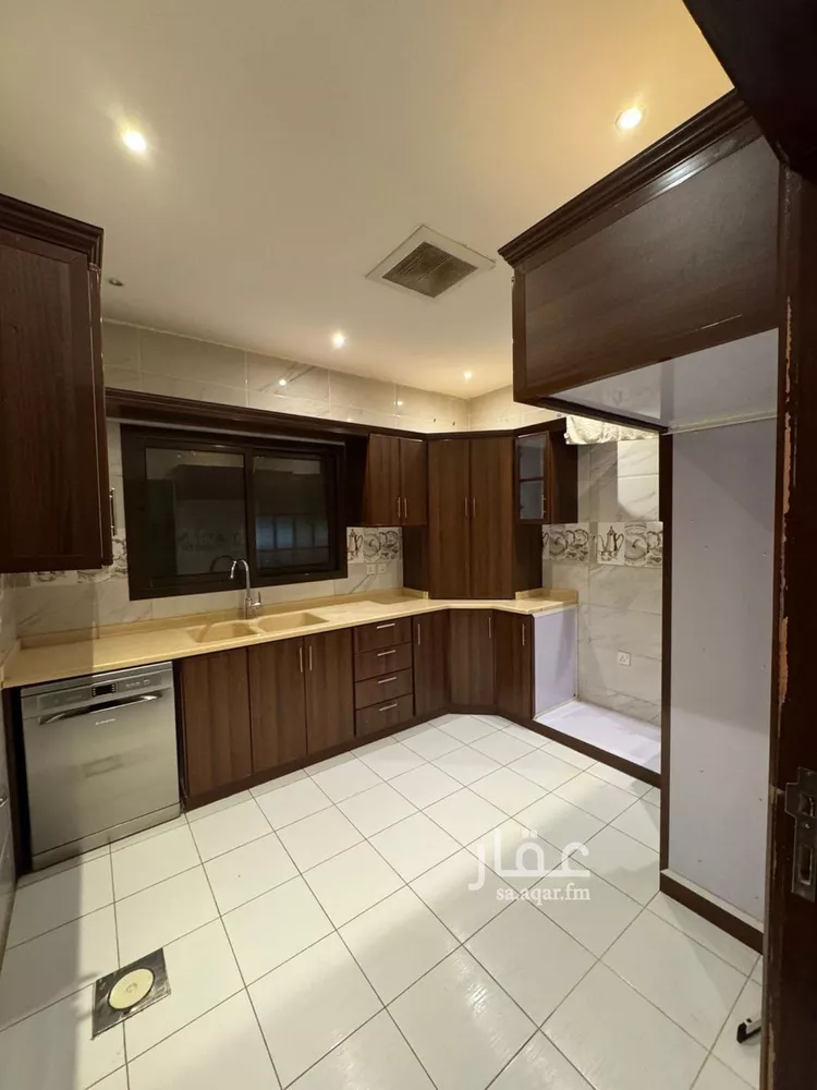 فيلا للبيع في شارع شرفة, حي الأندلس, مدينة الرياض, منطقة الرياض صورة 3