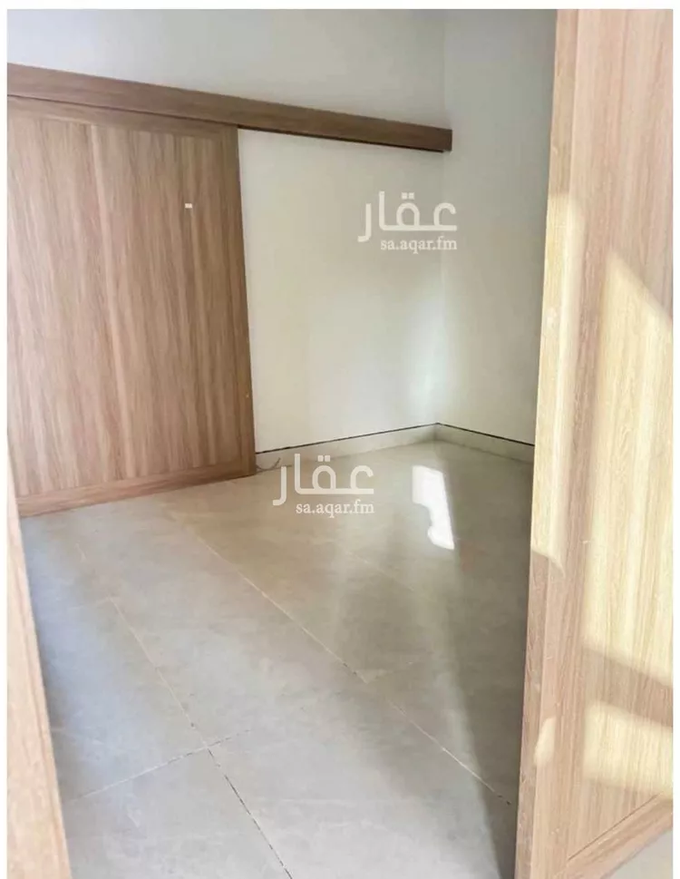دور للبيع في شارع 15 , حي غرناطة, مدينة الرياض, منطقة الرياض 8