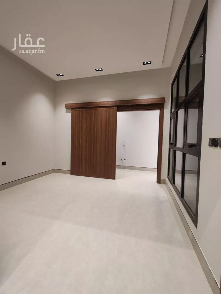 فيلا للبيع في شارع الخندق, حي اليرموك, مدينة الرياض, منطقة الرياض صورة 2
