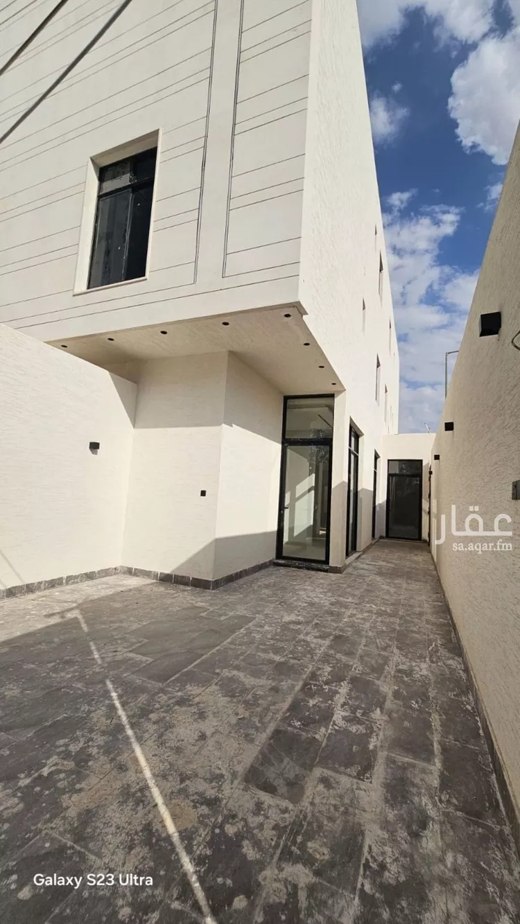 دور للبيع في شارع عسيلة, حي اليرموك, مدينة الرياض, منطقة الرياض صورة 4