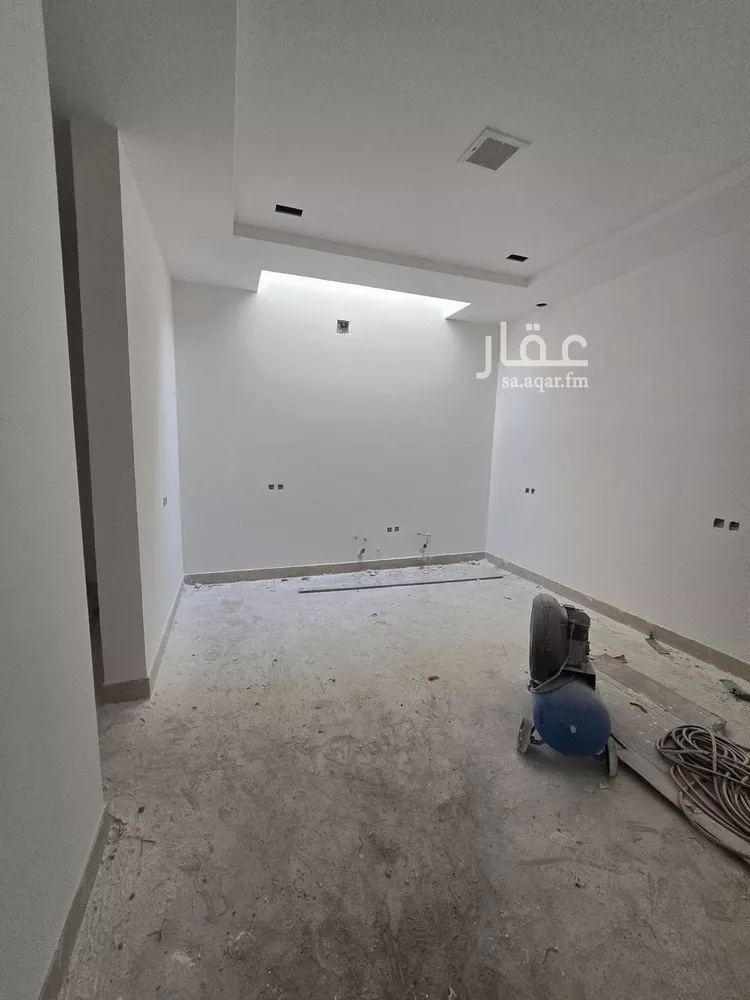فيلا للبيع في شارع إدريس بن العباس, حي الملك فيصل, مدينة الرياض, منطقة الرياض 8