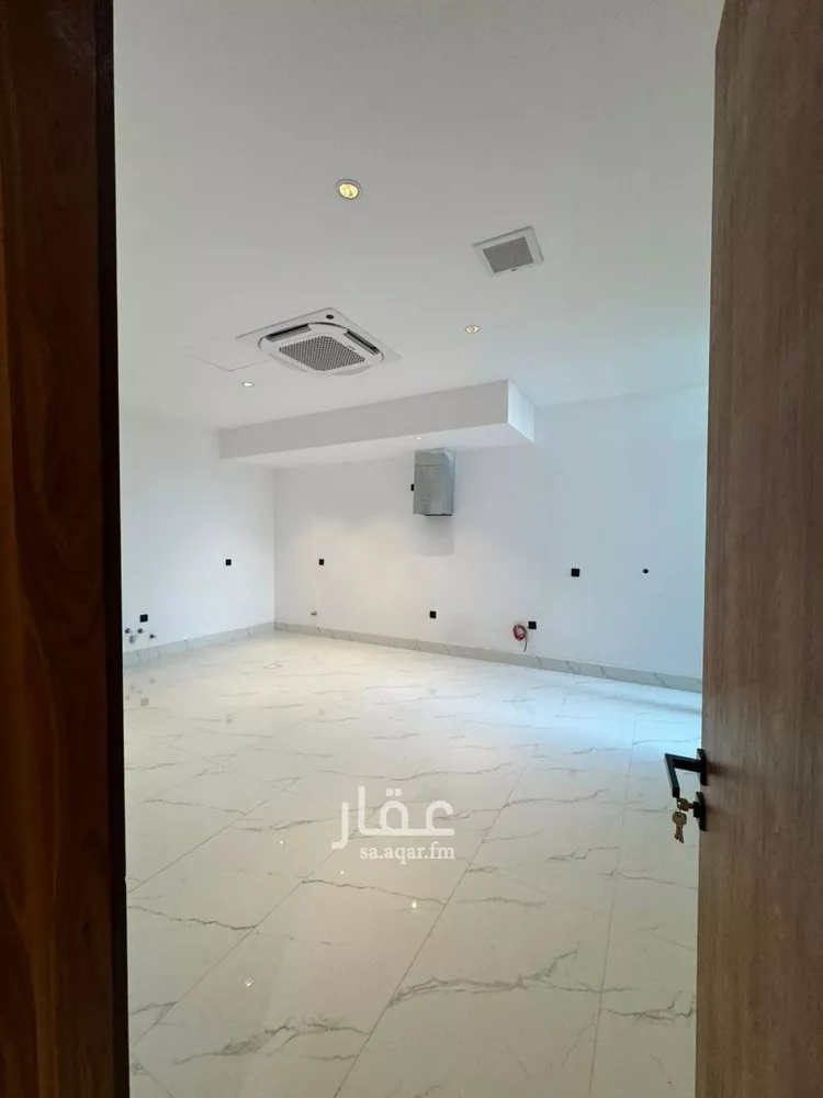 فيلا للبيع في شارع عبدالجبار الحصري, حي النرجس, مدينة الرياض, منطقة الرياض صورة 4