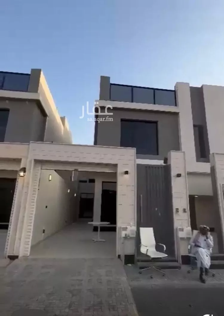 دور للبيع في شارع رقم 395, حي المونسية, مدينة الرياض, منطقة الرياض