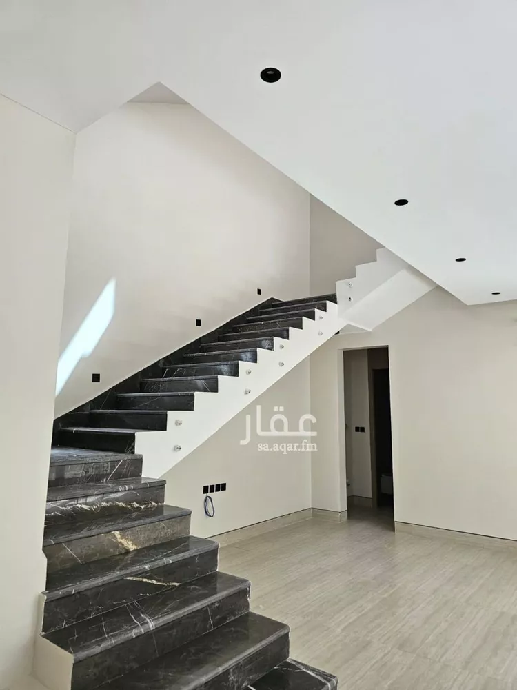 فيلا للبيع في شارع ابن أبي العيون, حي الملك فيصل, مدينة الرياض, منطقة الرياض 18